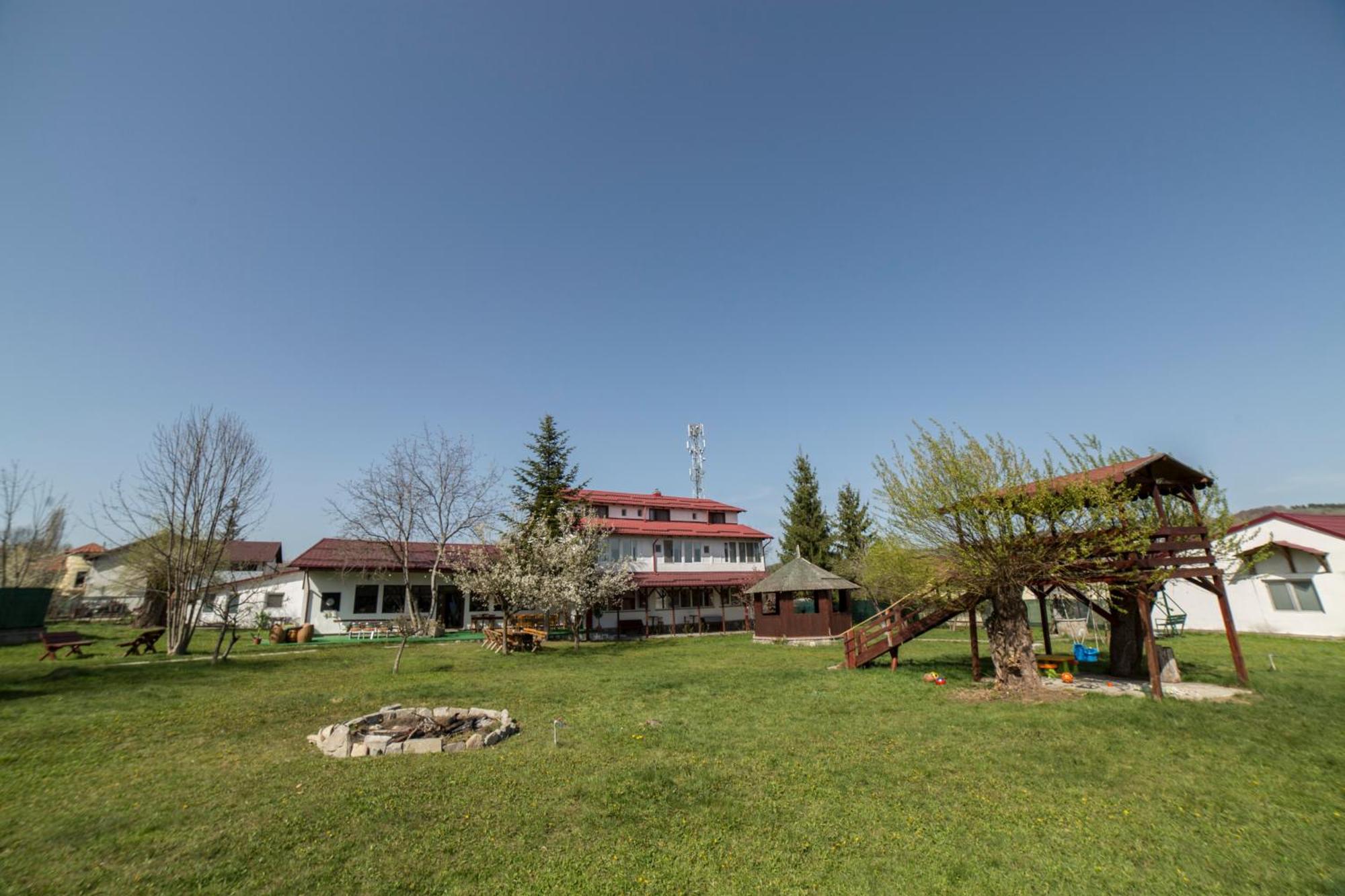 Villa Bravo Breaza Exterior foto